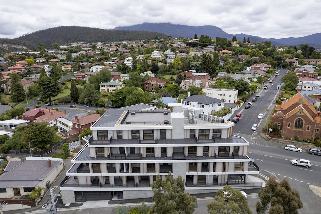 Elizabeth Street 25